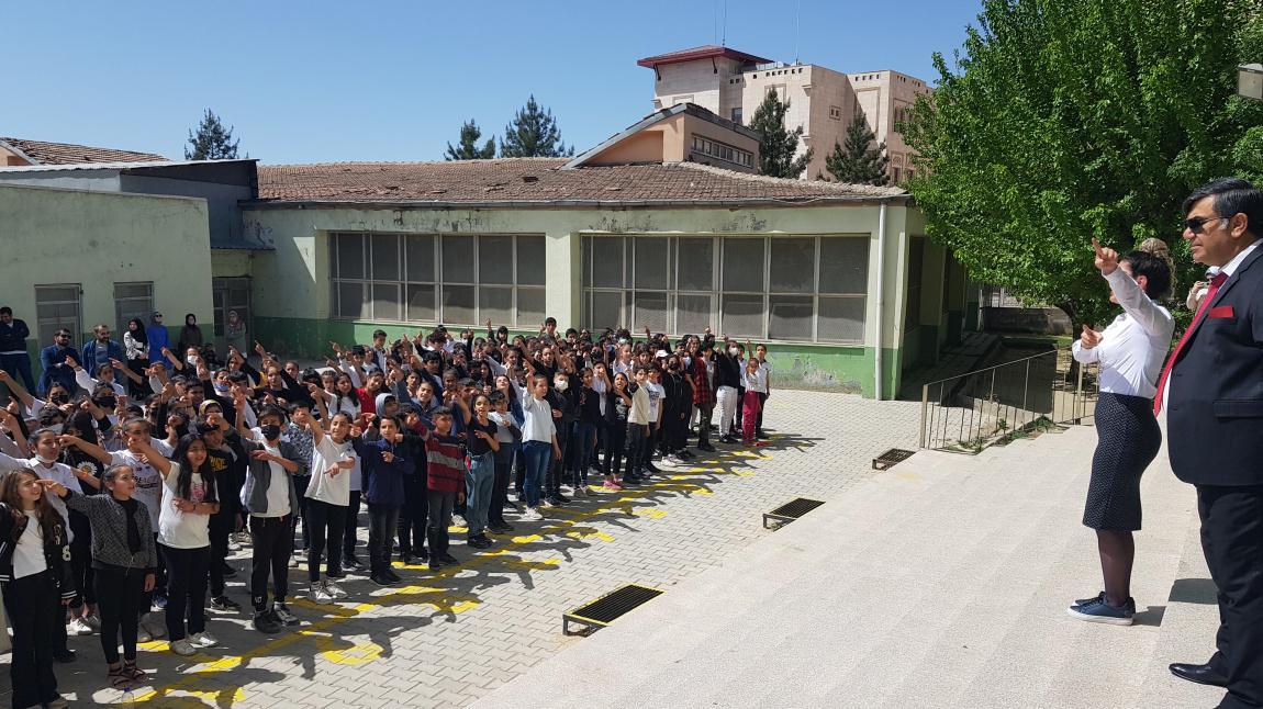 Merkez Borsa İstanbul Ortaokulu Fotoğrafı